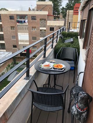 Conjunto mesa y 2 sillas terraza metal