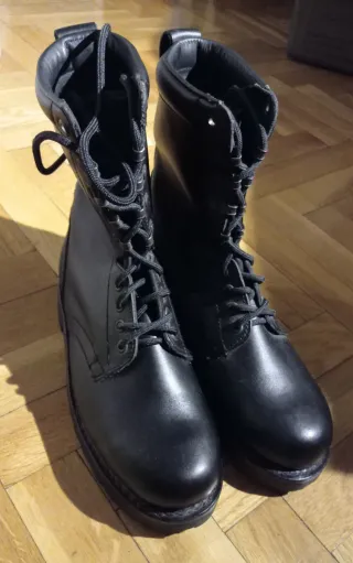 Botas Militares Iturri Altas Negras
