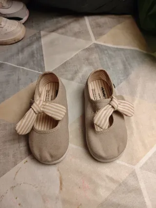 Zapatos Victoria T.24 con lazo