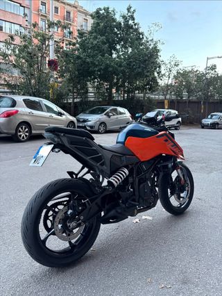 KTM Duke 125 2024 Azul/Naranja