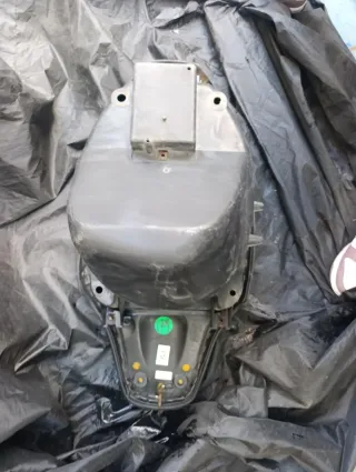 Asiento Yamaha Jog R/RR