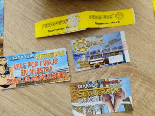 Pirámide Summer Rave 2007.  Merchandising+ Entrada