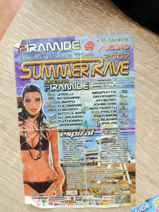 Pirámide Summer Rave 2007.  Merchandising+ Entrada
