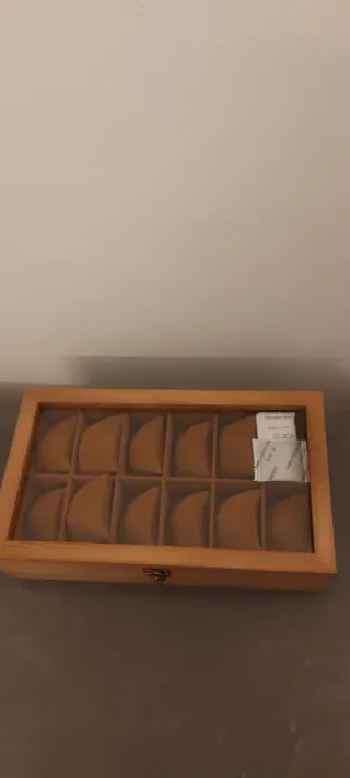 Scatola porta orologi in legno con 12 posti