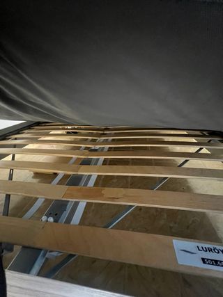 Cama, Colchón y Mesita de Noche a juego