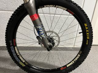 Bicicleta Kona Koilair Supreme Roja