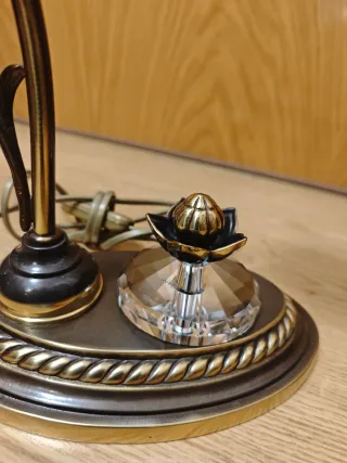 Lámpara de mesa bronce y cristal