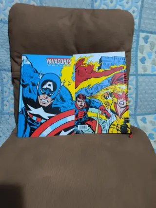 LOS INVASORES: TIEMPO DE TITANES