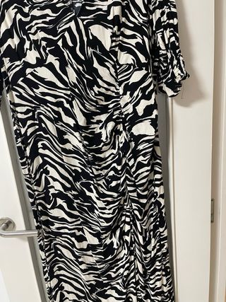 Vestido midi h&M animal Print – XXL · sin estrenar