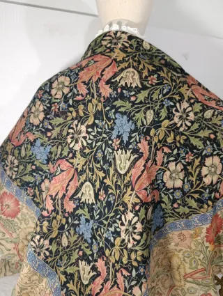 EXCLUSIVO PAÑUELO DE LANA Y SEDA INDUMENTARIA