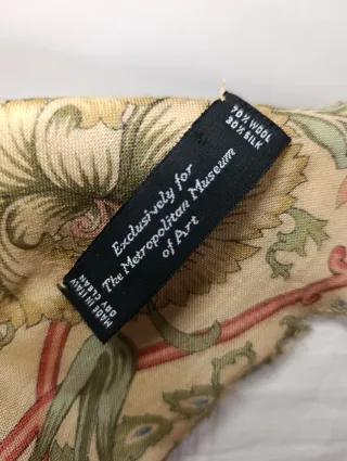 EXCLUSIVO PAÑUELO DE LANA Y SEDA INDUMENTARIA