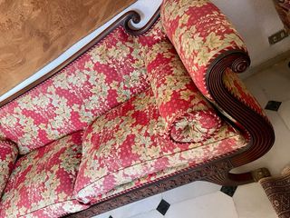 Sofá clásico madera tallada 2/3 plazas