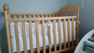 Cuna madera 60x120 + colchón muelles