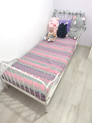 Cama individual con colchón