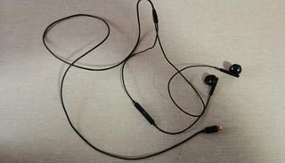 Auriculares con conector Lightning