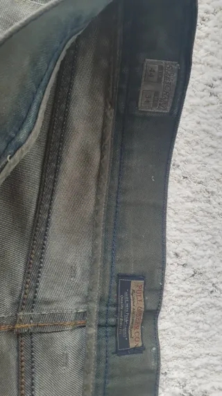 Pantalón vaquero Pull and Bear verde oliva