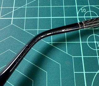 Elegantes Gafas de Sol Negro y Dorado