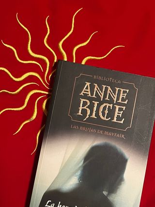 La hora de las Brujas Volumen 1