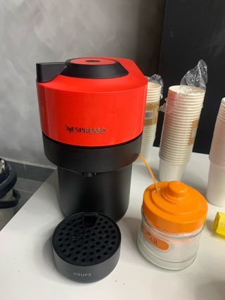 Cafetera Nespresso Vertuo Krups Roja