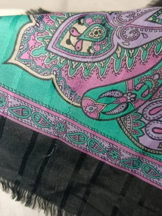 PAÑUELO SÍMIL LANA ESTAMPADO INDUMENTARIA