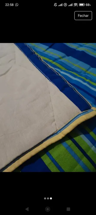 Edredão de solteiro com almofadas