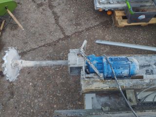 Mezclador agitador para resina