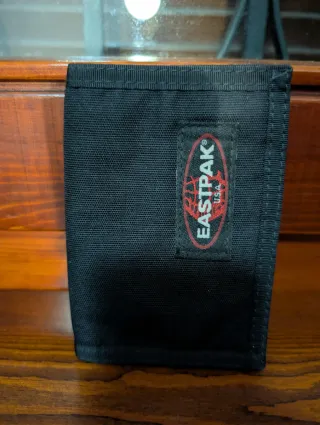 Portafoglio Eastpak originale