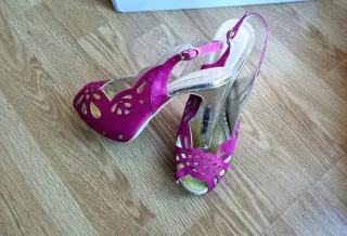 Sandalias tacón. Ángel Alarcón