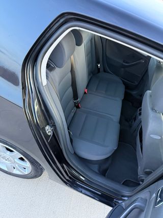 Volkswagen Golf 2.0 TDI 140CV