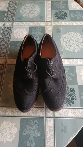 Zapatos de ante negros