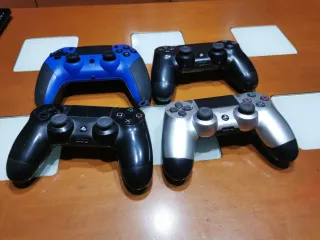 Consola PS4 Slim 500GB + 4 Mandos y Juegos con bas