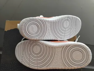 Scarpe Nike Bianche e Arancioni