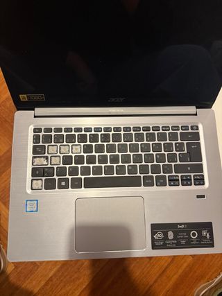 Portátil Swift SF314-52