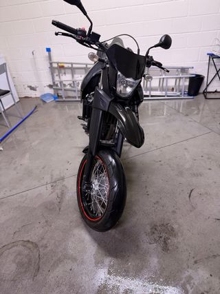 Yamaha XT 660X Supermotard Negra