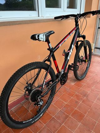 Bicicleta BH FSR