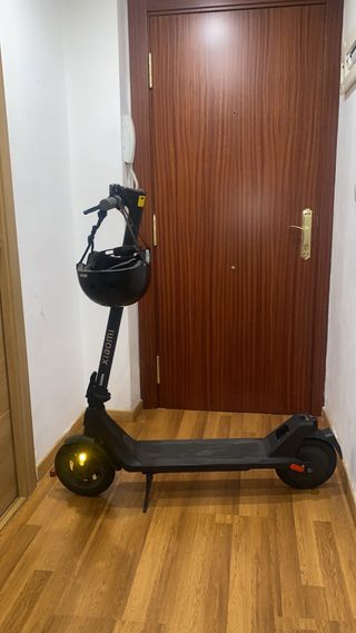 Patín Eléctrico Xiaomi con Casco