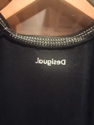 Camiseta Desigual Talla 40 Grafiti cupón FEBRERO26