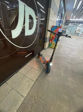 Patinete eléctrico potente casi nuevo