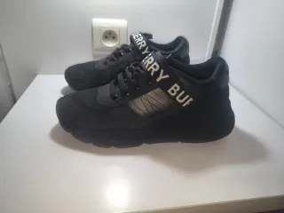 Zapatillas Burberry Negras