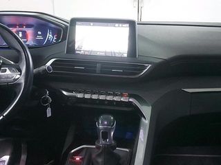 Peugeot 3008 PureTech 130 SANDS GT Line 96 kW (130 CV)
