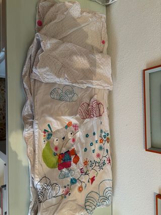 Cuna MICUNA blanca lacada chichonera, edredon y