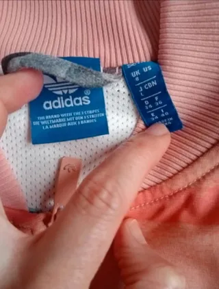 Sudadera Adidas floral cremallera