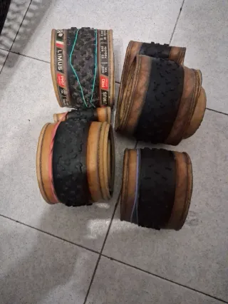 Neumáticos CX / Gravel (4 unidades).