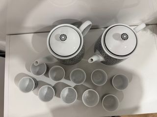 Juego de té tetera y tazas