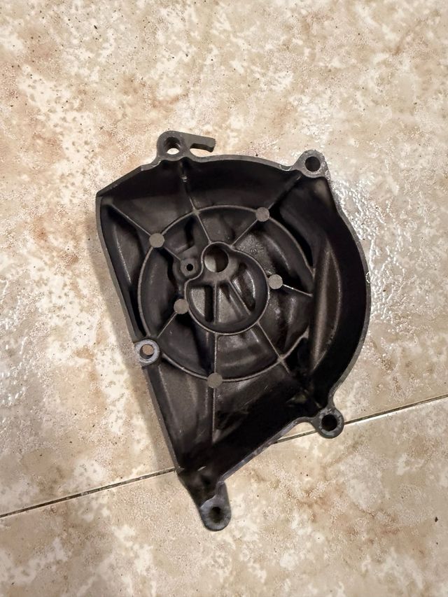 Tapa Piñón Kawasaki ZX6R 636 04/05