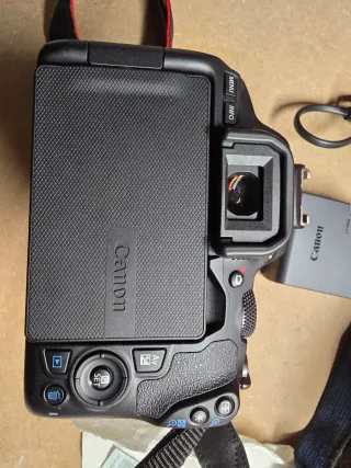 Canon EOS 250D reflex 4k+batería y cargador origin