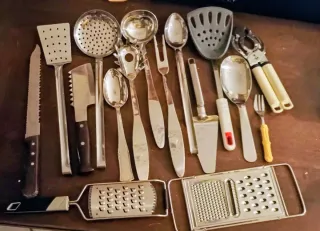 Set 16 Utensili Cucina Coltelli Mestoli