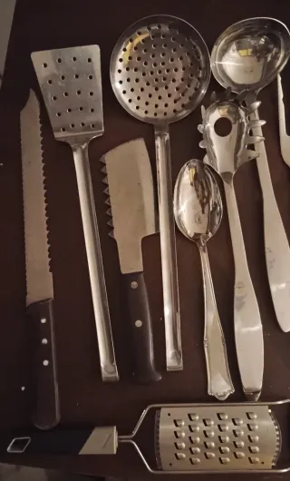 Set 16 Utensili Cucina Coltelli Mestoli