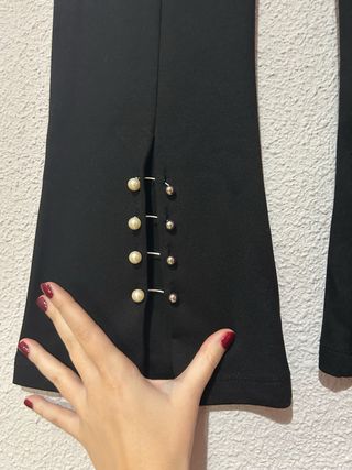 Pantalones negros con perlas talla M Bershka nuevo