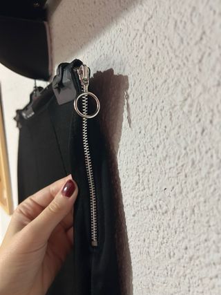 Pantalones negros con perlas talla M Bershka nuevo